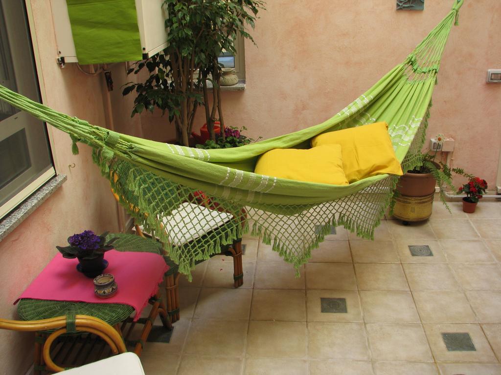 Bed and Breakfast La Posadina House A Cagliari Locazioni Turistiche Brevi Exterior foto